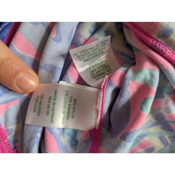 Lily Pulitzer luxletic full zip pink and blue patterned sport jacket Size M - Picture 7 of 8